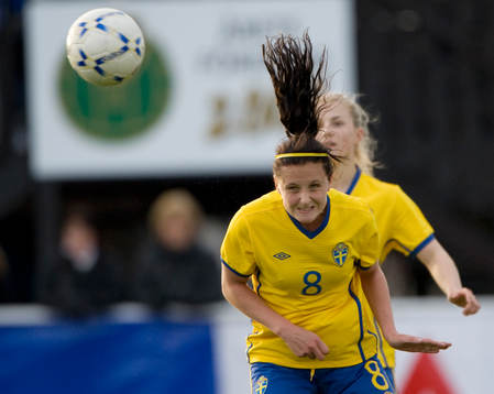 Josefine Alfsson, Sverige