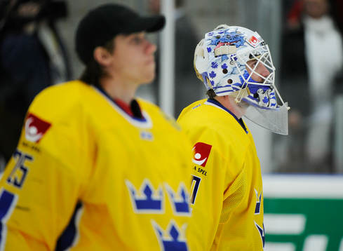 Jacob Markström, målvakt i förgrunden och Jonas