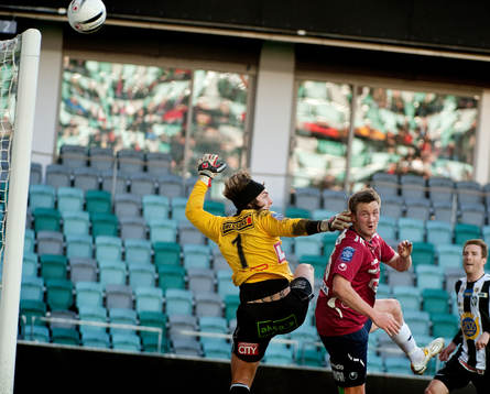 Markus Gustafsson, Örgryte. Peter Karlsson, målvakt