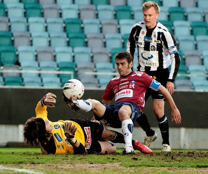 Björn Anklev, Örgryte. Linus Malmkvist, Peter Karlsson,