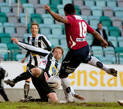 Alvaro Santos, Örgryte. Joakim Persson, Landskrona