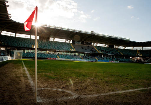 Gamla Ullevi, gräsmatta. Dålig plan, hörnflagga