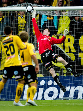 Joakim Wulff, målvakt Elfsborg gör en räddning
