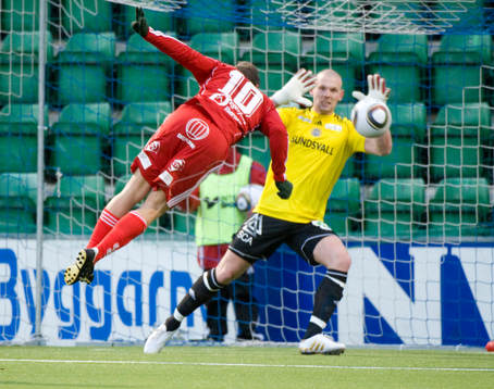 Peter Samuelsson, Degerfors nickar in 1-2