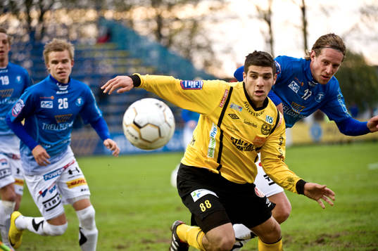 Mostapha El Kabir, Mjällby och Thommie Persson, Trelleborg