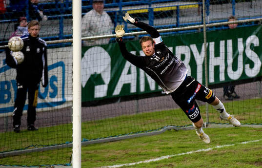 Viktor Noring, Trelleborg. Målvakt. släpper in 1-1