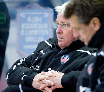 Conny Karlsson, tränare, sitter lungt i båset
