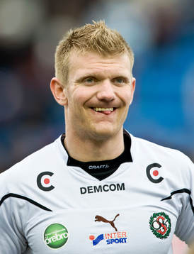 Michael Almebäck, porträtt
