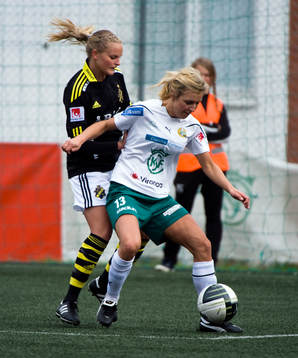 Therése Boström, AIK och Johanna Andersson, Hammarby