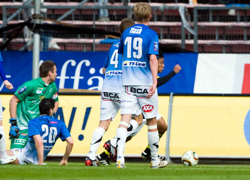 Antonio Flávio, AIK lurar Viktor Noring, målvakt,