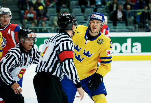 Jimmie Ericsson, Sverige, klagar på domaren