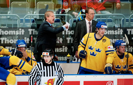 Bengt-Åke Gustafsson, förbundskapten, Sverige, skriker