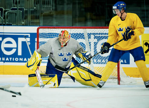 Jacob Markström, målvakt, och Andreas Engqvist