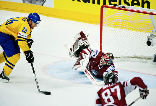 Marcus Nilson, Sverige, i ett friläge mot Edgars