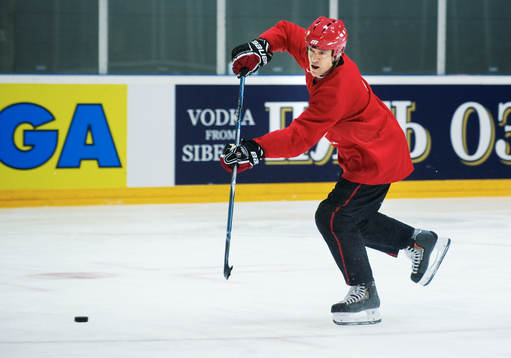 Mark Messier, general manager