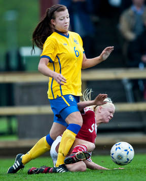 Frida Lindblom, Sverige och Line Falkenberg, Danmark