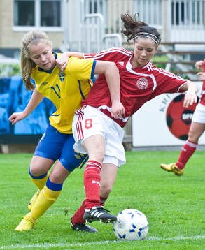 Madeleine Stegius, Sverige och Sofie Borup, Danmark