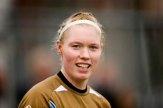 Hedvig Lindahl, målvakt