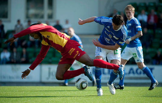 Nuri Mustafi, Sundsvall och Peter Ijeh, Syrianska