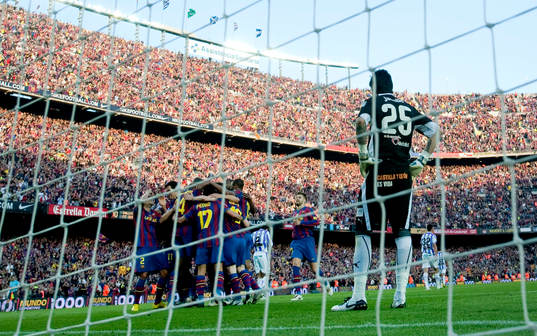 Barcelona spanska mästare. Lionel Messi har gjort mål och