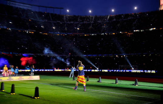 Barcelona spanska mästare. Alla spelare blev presenterade