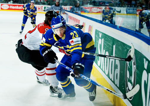 Linus Omark, Sverige, i ett anfall