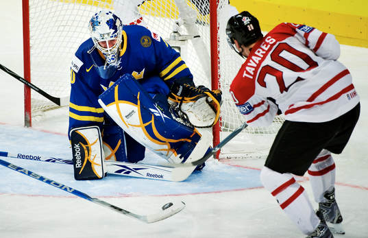 Jonas Gustavsson, målvakt, Sverige och John Tavares, Kanada