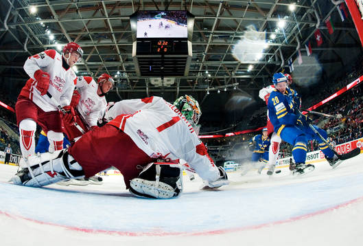 Andreas Engqvist, Sverige och Patrick Galbraith, målvakt,