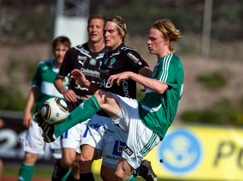 Daniel Åkervall, Brage och Niklas Maripuu, Väsby