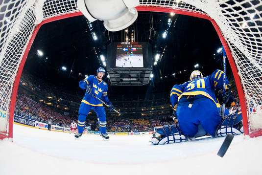 Victor Hedman, Sverige och Jonas Gustavsson, målvakt,