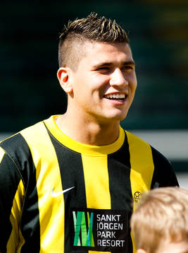 Pauinho, Häcken porträtt