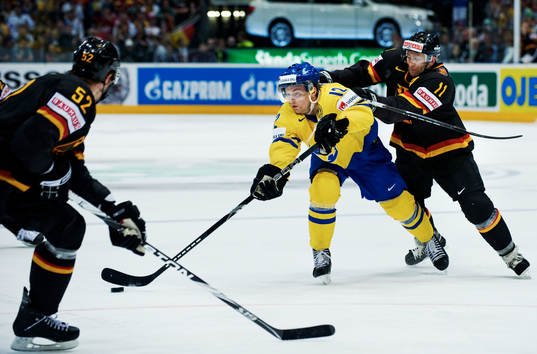 Fredrik Pettersson, Sverige och Sven Felski, Tyskland