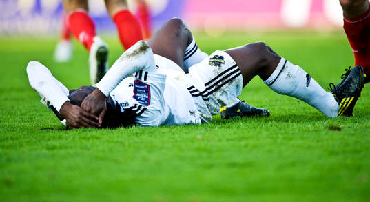 Martin Kayongo-Mutumba, AIK, genre, skada, smärta