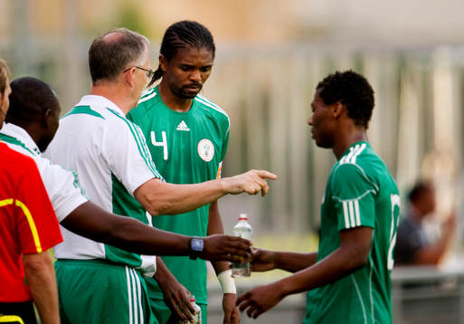 Lars Lagerbäck, förbundskapten Nigeria och Kanu Nwankwo,