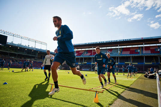 Fotboll, Sverige A, träning