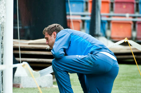 Andreas Isaksson, målvakt, sjuk