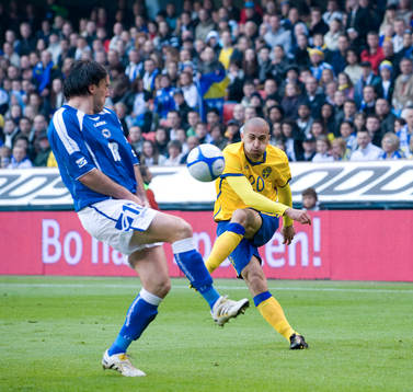 Emir Bajrami med ett av sina fina inlägg
