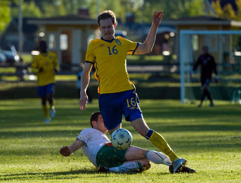 Anton Henningson, Sverige, tackling, glidtackling