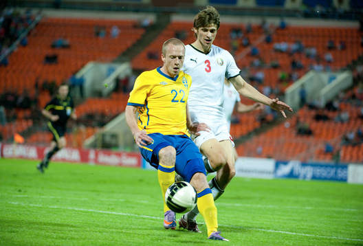 Daniel Larsson, Sverige och Aleksandr Martynovich,