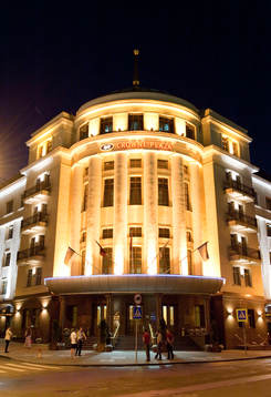 Spelarhotellet Crowne Plaza i Minsk. Exteriör