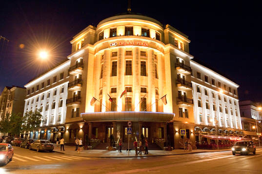 Spelarhotellet Crowne Plaza i Minsk. Exteriör