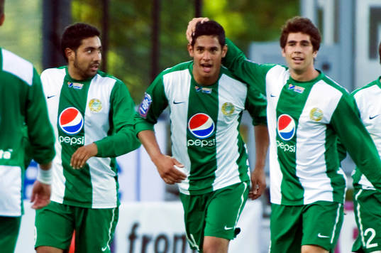 Sebastian Castro-Tello, Sebastian Bojassén och Carlos