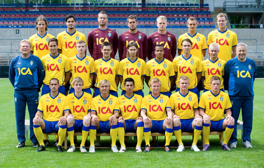 Bakre raden fr.v. Linus Hallenius, Denni Avdic, Viktor