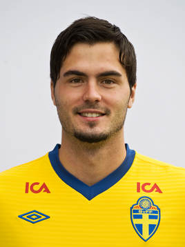 Denni Avdic, porträtt