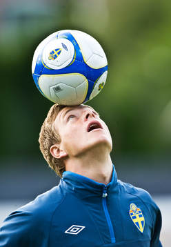 Joel Ekstrand, nick, boll