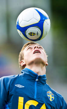 Joel Ekstrand, nick, boll