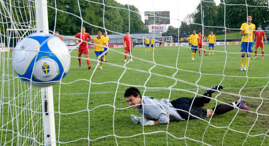 Straff, 1-0, Denni Avdic
