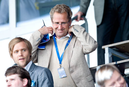 Erik Hamrén, förbundskapten, på läktaren