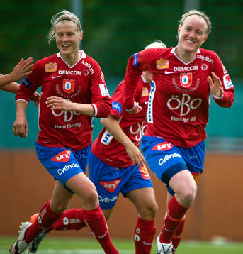 Sanna Talonen och Marie Hammarström, Örebro, jubel