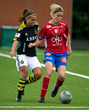 Emilia Appelqvist, AIK och Elin Magnusson, Örebro